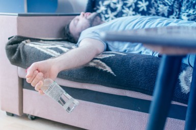 Вывод из запоя в Молочанске